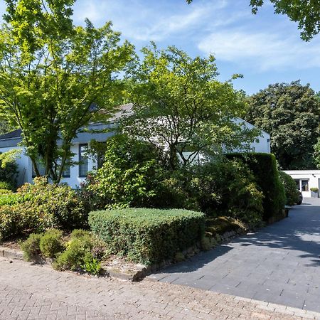 B&B Eikendreef Haelen Bagian luar foto
